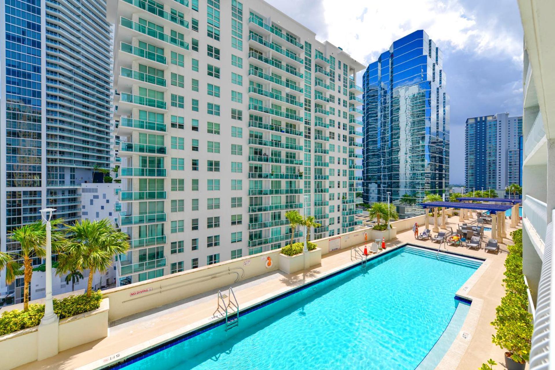 Luxury 2 Bedroom Apartment At Brickell With Pool Маямі Екстер'єр фото